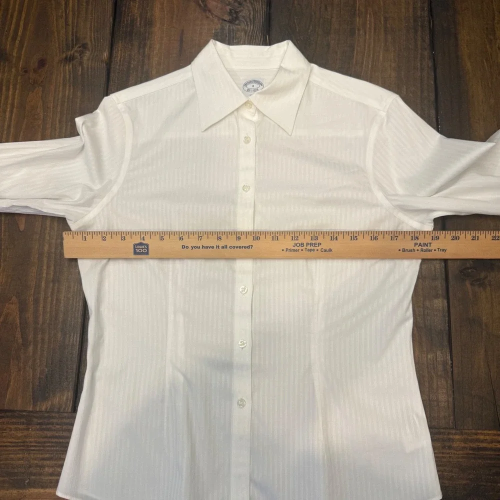 Brooks Brothers Fitted Stretch Classic White Pinstripe Button Down Women Size 4 - Picture 5 of 6